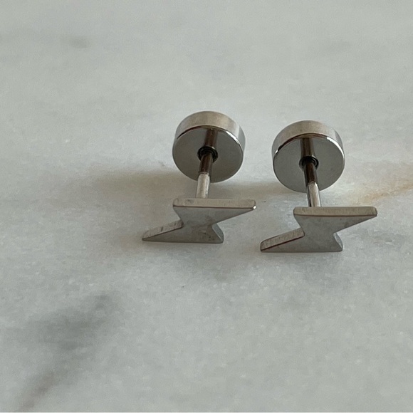 Flatback lightning stud earrings stainless steel silver hypoallergenic post new - Picture 2 of 5